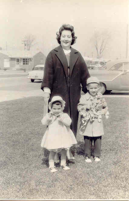 Karen, Mom, Steve, outside