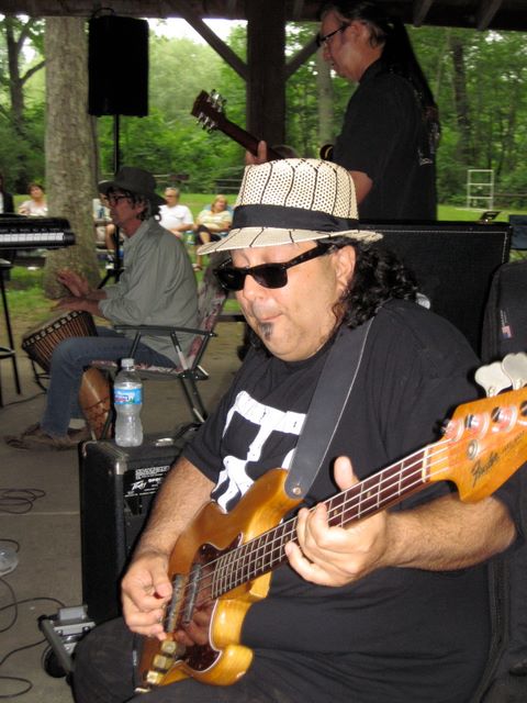 Click here to go to the WRIF website